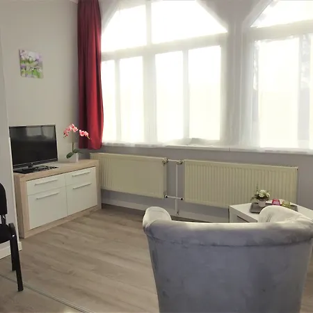 فندق Froehlich بابي